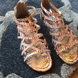 New! Not Rated Sandals looking good rose gold